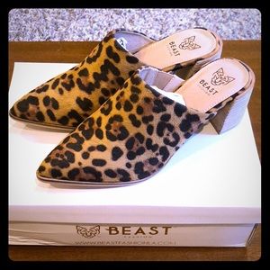 Leopard print mules